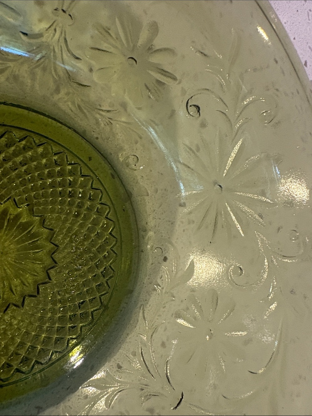 Green Glass Bowl - Vintage Style Textured Serving Bowl - Picture 4 of 5
